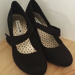 Black American eagle heels